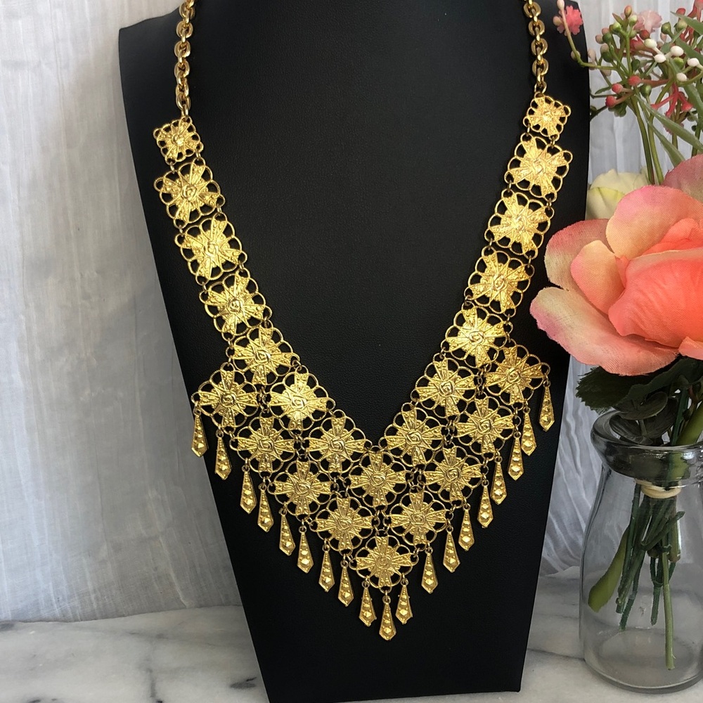 Vintage ‘70s Egyptian bib style gold tone filigree articulated chunky necklace
